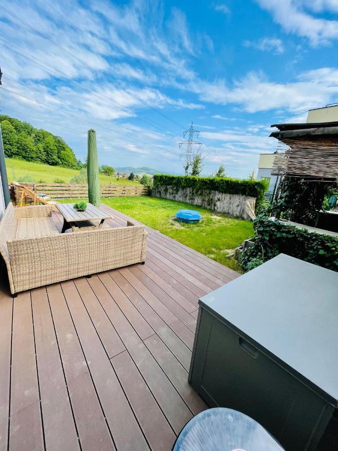 Gaestetraum Mit Wunderschoenem Ausblick Und Garten Daire Muhldorf Bei Feldbach Dış mekan fotoğraf
